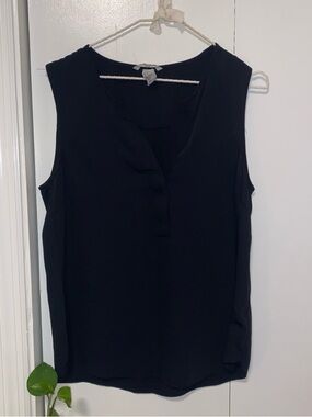 H&M Black Sleeveless V-Neck Tank Top